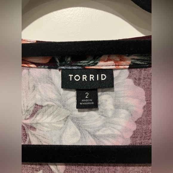 TORRID SZ2 Floral Dress - Picture 6 of 6